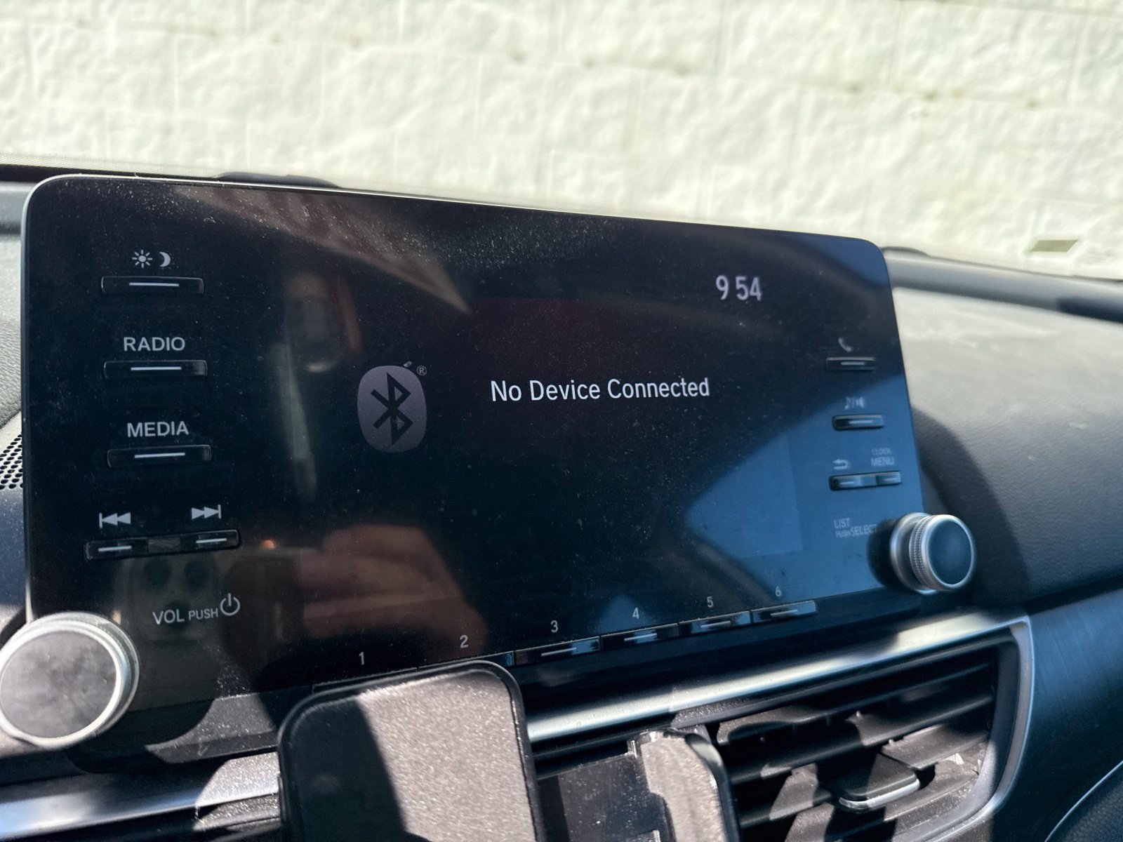 Used 2020 Honda Accord LX image 25