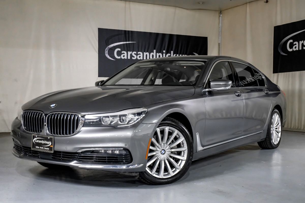 Used 2017 BMW 740i xDrive image 4