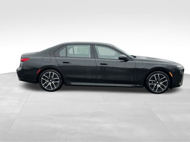 New 2026 BMW 740i xDrive image 2