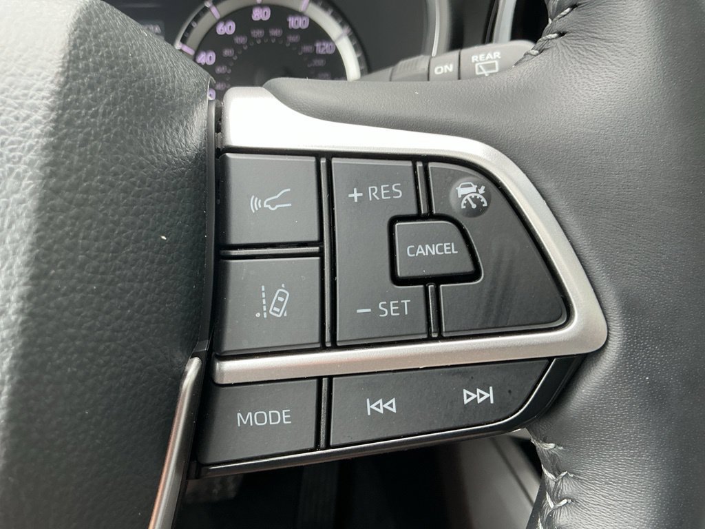 Used 2026 Toyota Highlander XLE AWD/4WD image 26