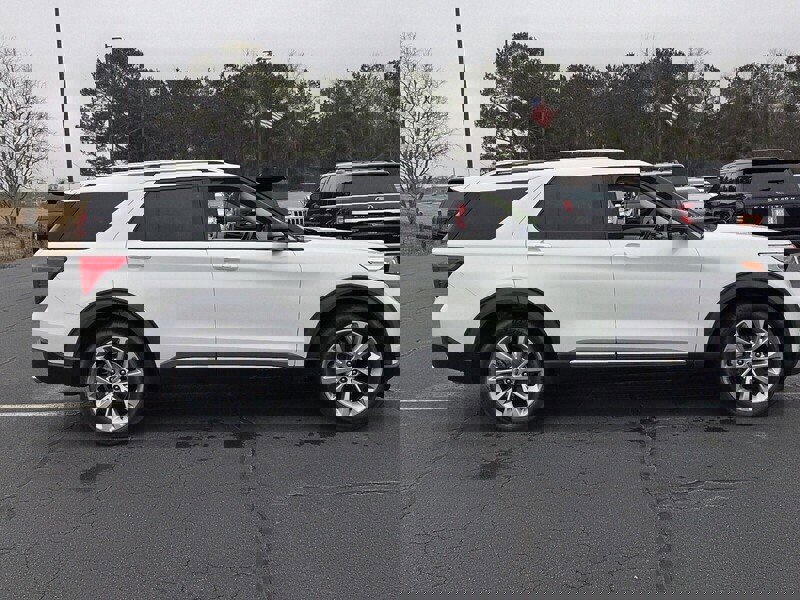 Used 2021 Ford Explorer Platinum w/ Equipment Group 601A image 15