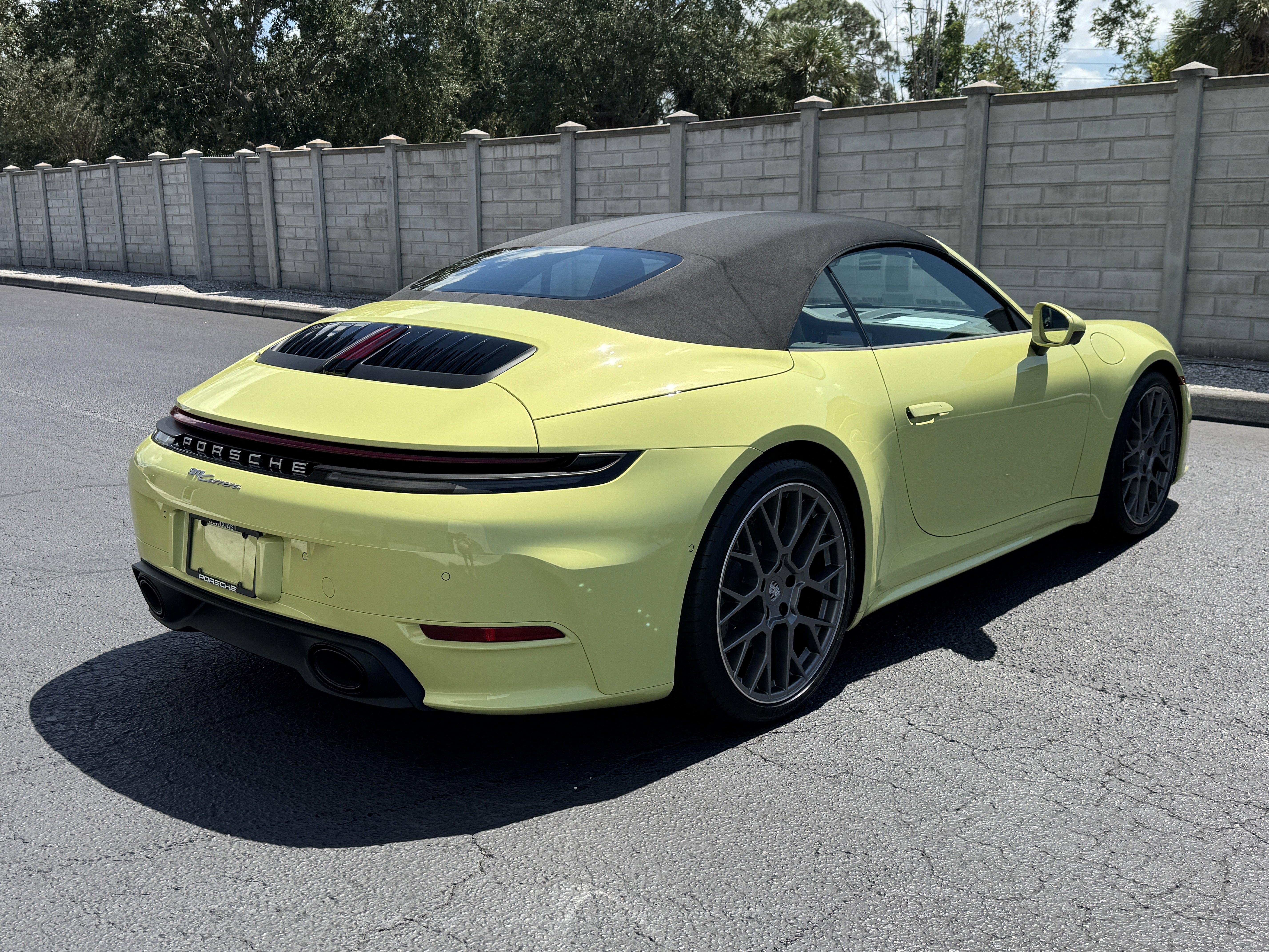 Certified 2025 Porsche 911 Carrera image 6