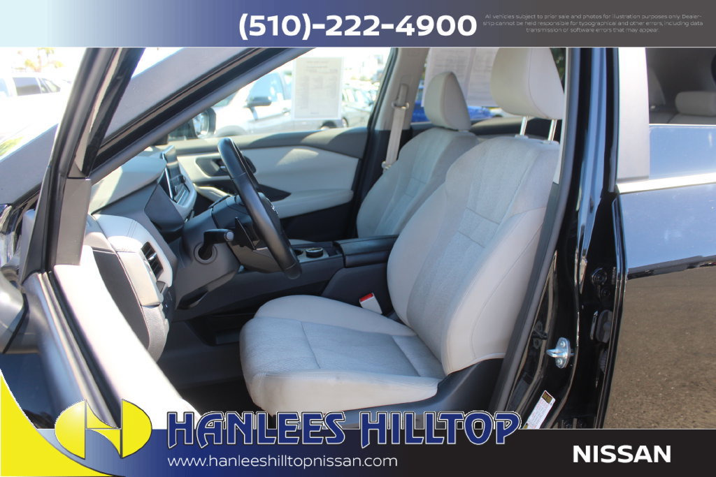 Used 2025 Nissan Rogue SV AWD/4WD image 13