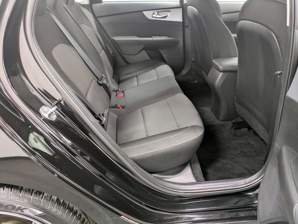 Used 2023 Kia Forte LXS image 27