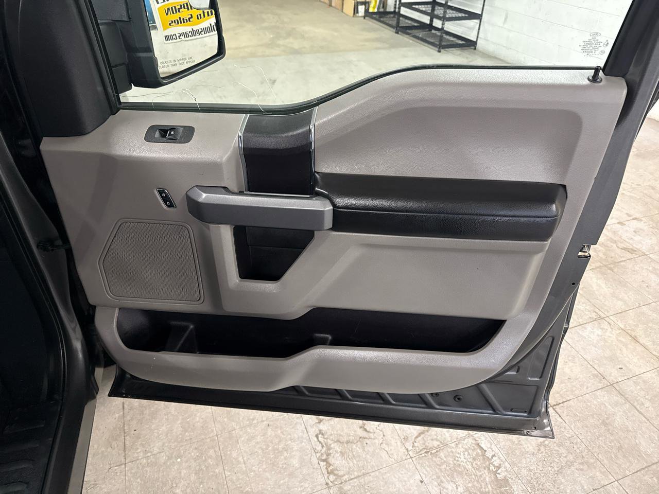 Used 2018 Ford F150 XLT image 48