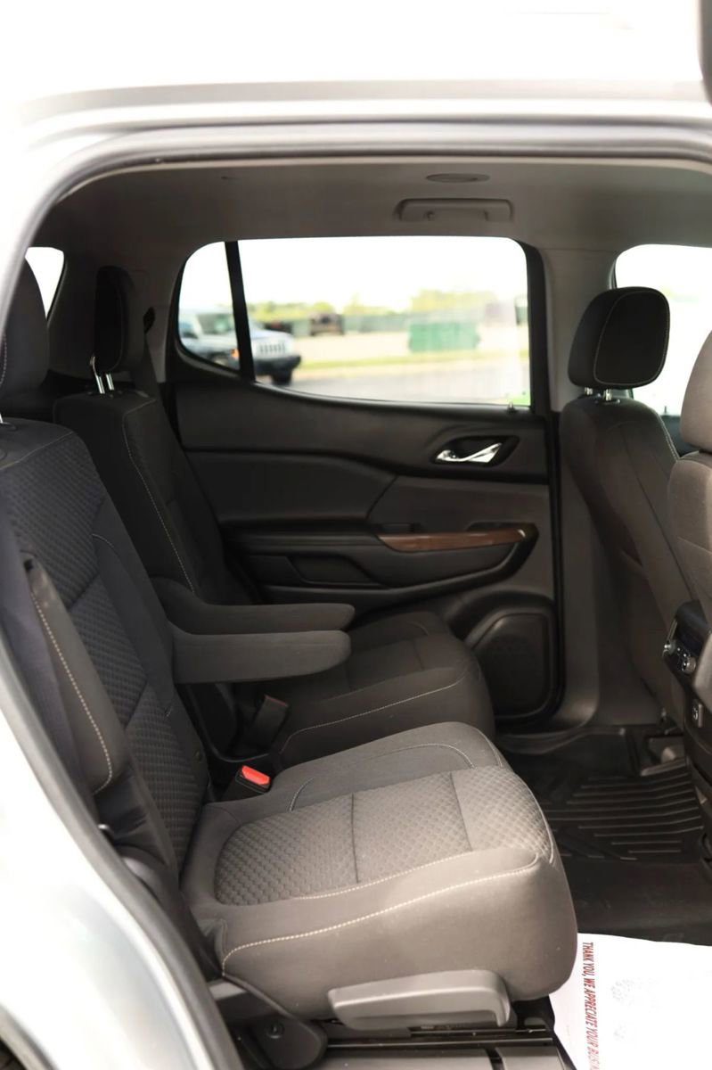 Used 2018 GMC Acadia SLE image 35