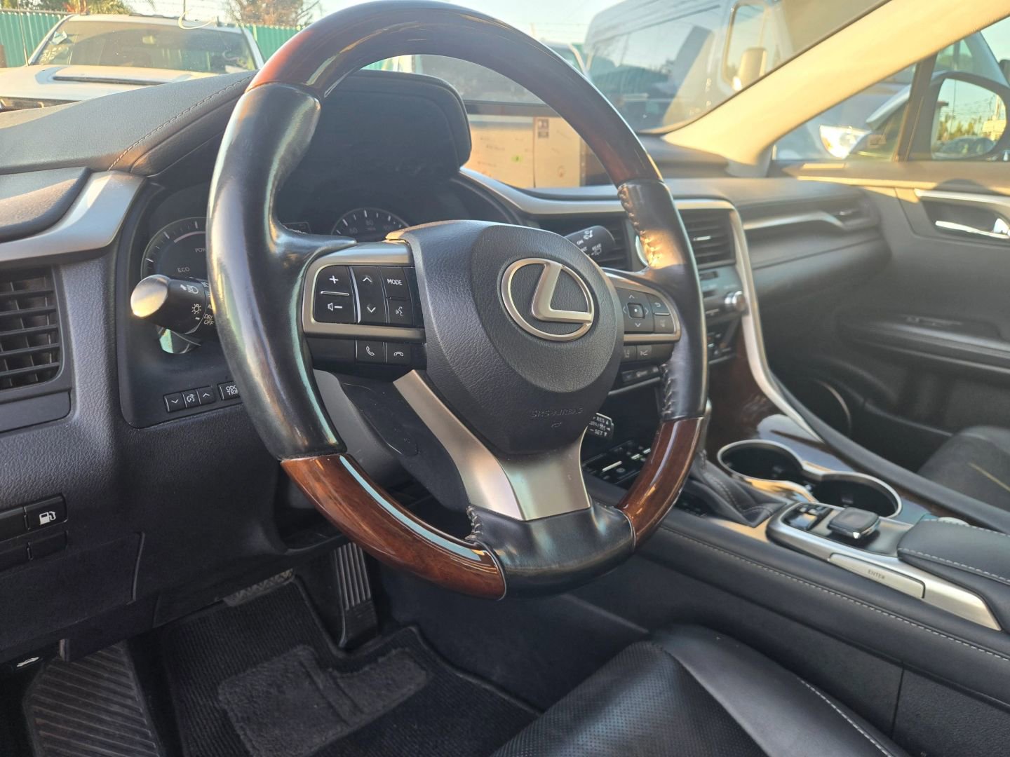 Used 2019 Lexus RX 450h AWD image 11