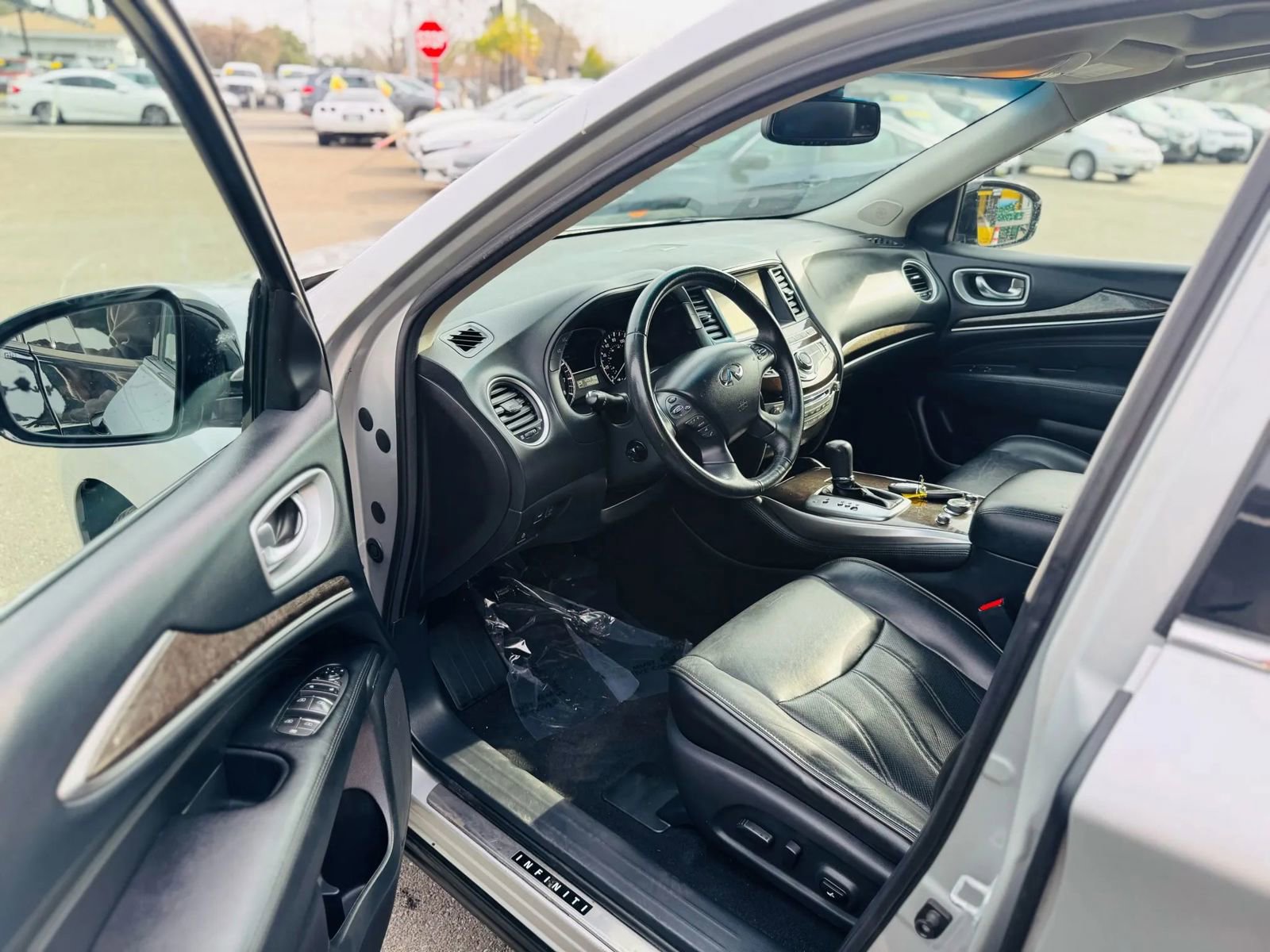 Used 2014 INFINITI QX60 FWD w/ Premium Plus Package image 9