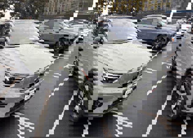 Used 2023 Volvo C40 P8 Recharge Ultimate image 8