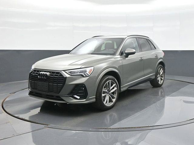 Used 2025 Audi Q3 2.0T Premium w/ Convenience Package AWD/4WD image 3