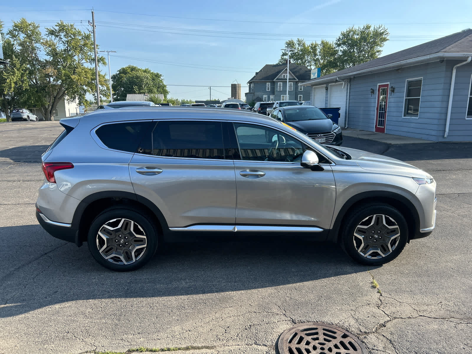 Used 2023 Hyundai Santa Fe Limited AWD/4WD image 4