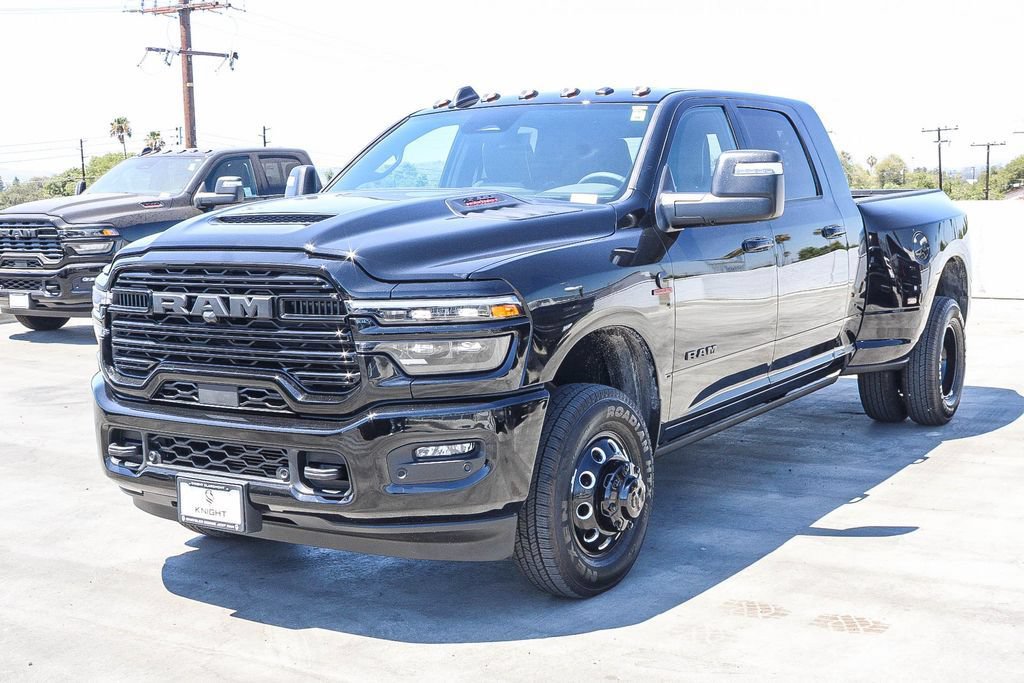 New 2026 RAM 3500 Laramie AWD/4WD image 4