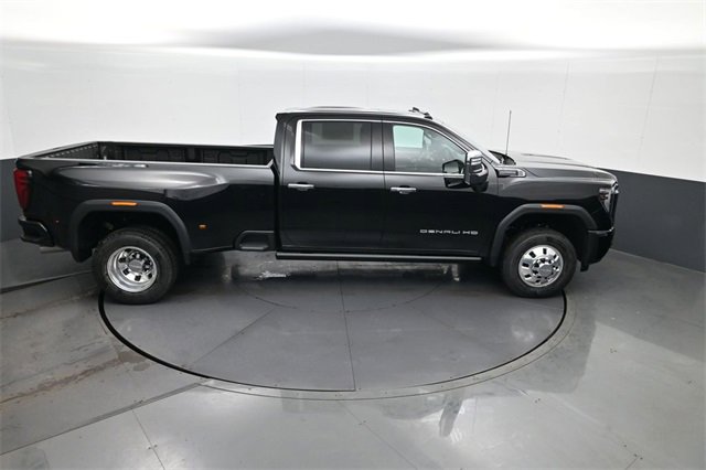 New 2026 GMC Sierra 3500 Denali Ultimate image 16