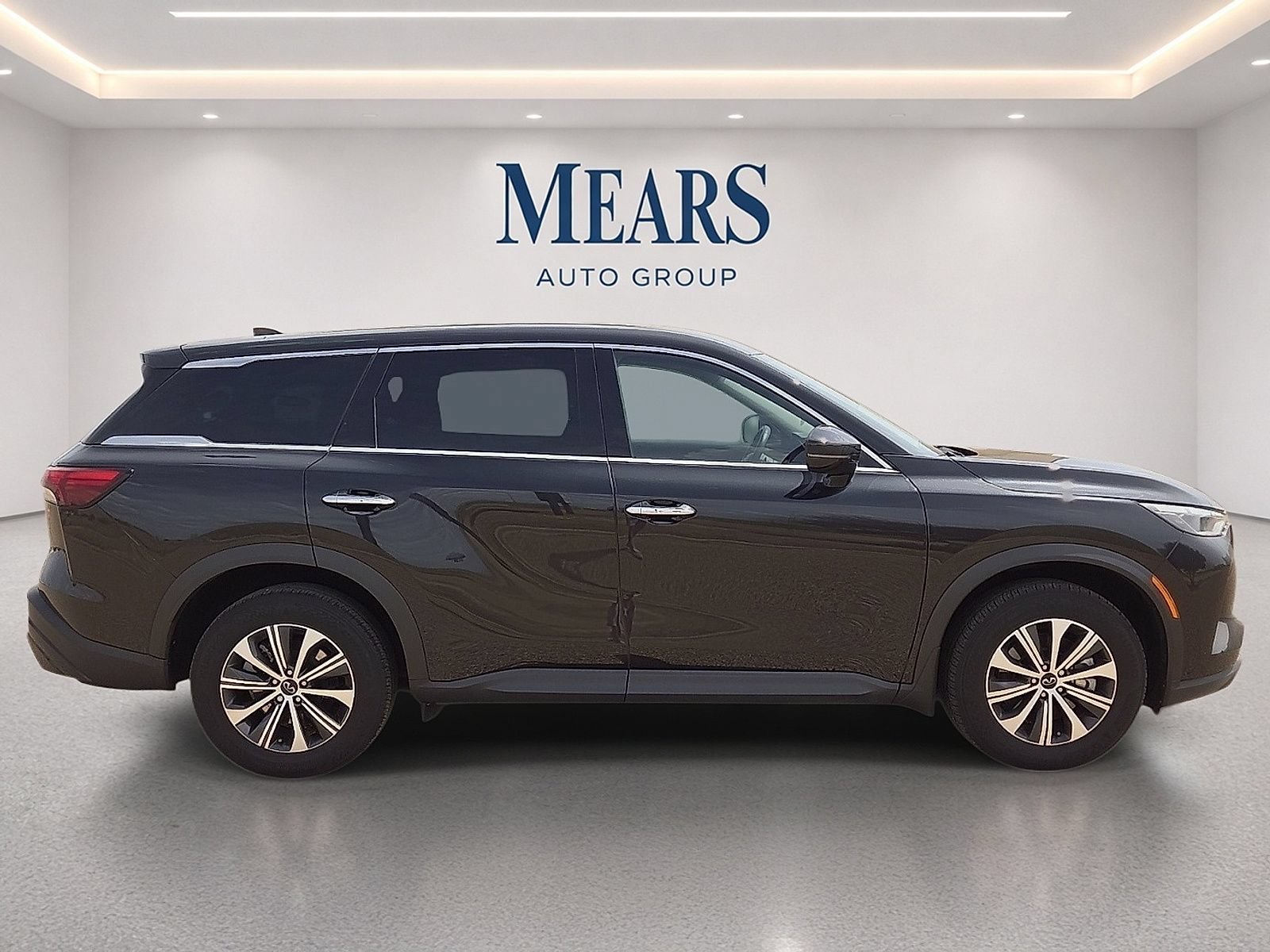 Used 2025 INFINITI QX60 Pure FWD image 6