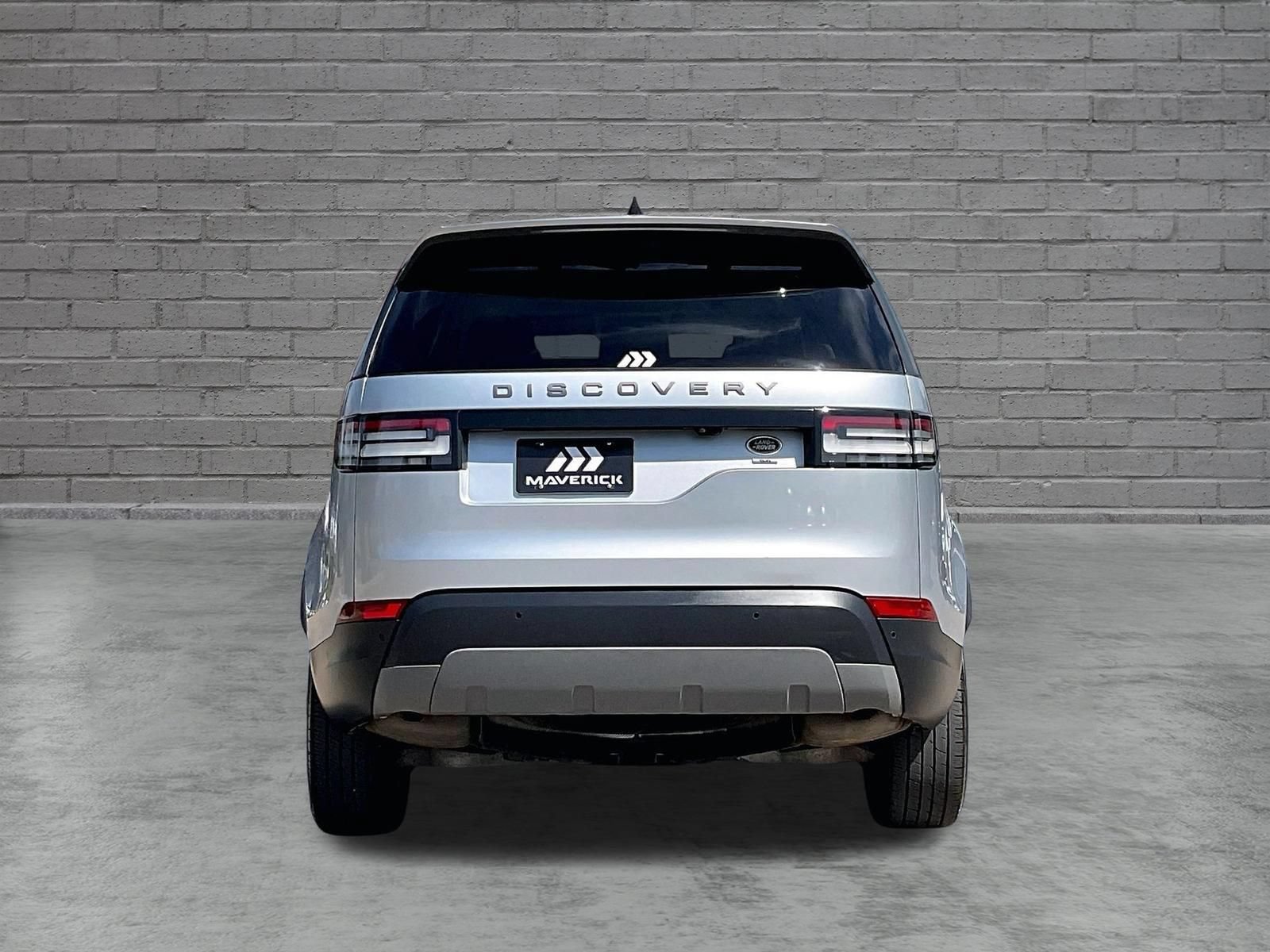 Used 2020 Land Rover Discovery SE AWD/4WD image 6