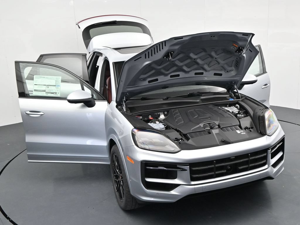 New 2026 Porsche Cayenne S AWD/4WD image 22