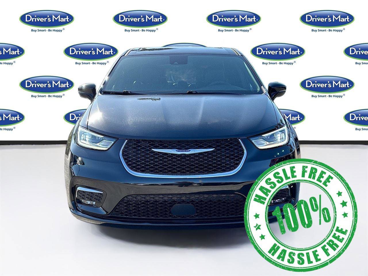 Used 2025 Chrysler Pacifica Select FWD image 2