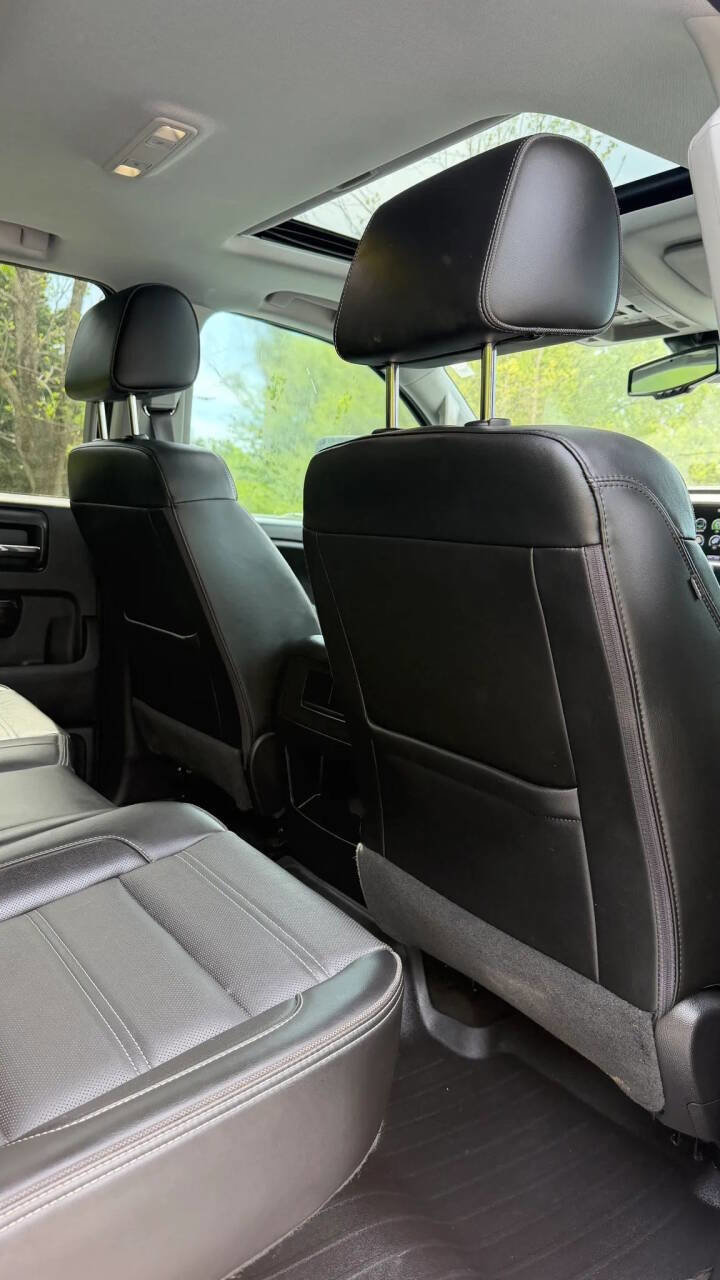 Used 2016 GMC Sierra 3500 Denali w/ Duramax Plus Package AWD/4WD image 23