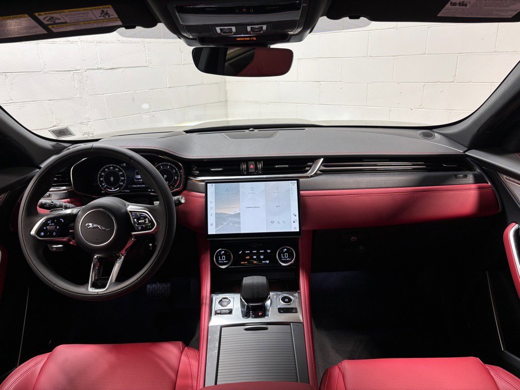 New 2026 Jaguar F-PACE R-Dynamic S image 35