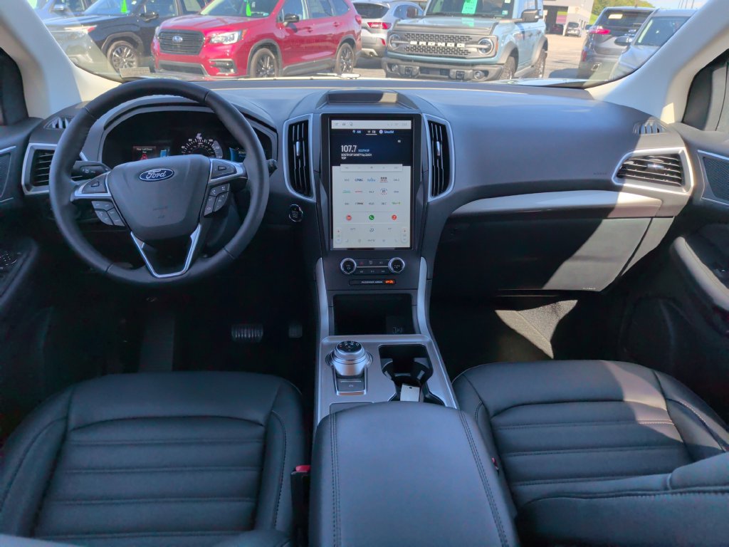 Certified 2024 Ford Edge SEL w/ Convenience Package AWD/4WD image 13