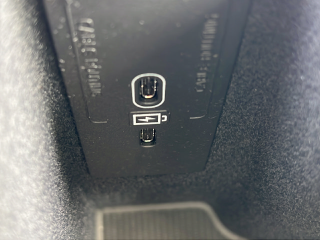 New 2026 Volvo XC60 B5 Plus AWD/4WD image 25