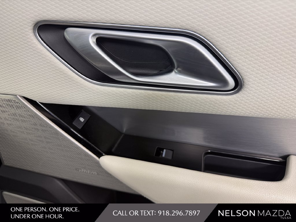 Used 2021 Land Rover Range Rover Velar R-Dynamic S AWD/4WD image 47