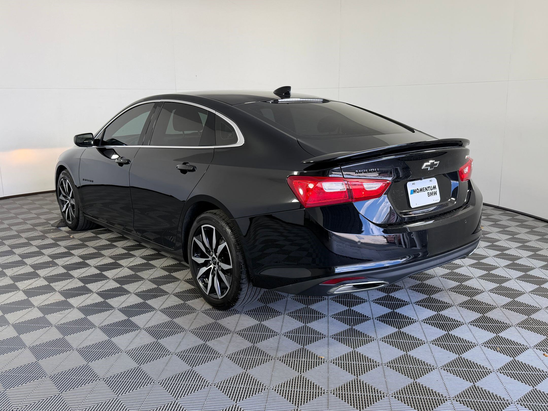 Used 2025 Chevrolet Malibu RS image 3