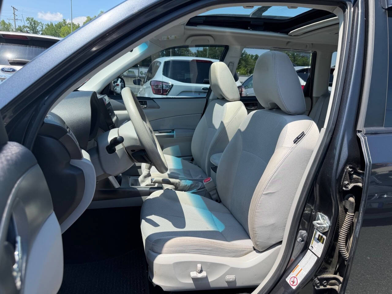 Used 2012 Subaru Forester 2.5X Premium w/ All-Weather Pkg AWD/4WD image 10