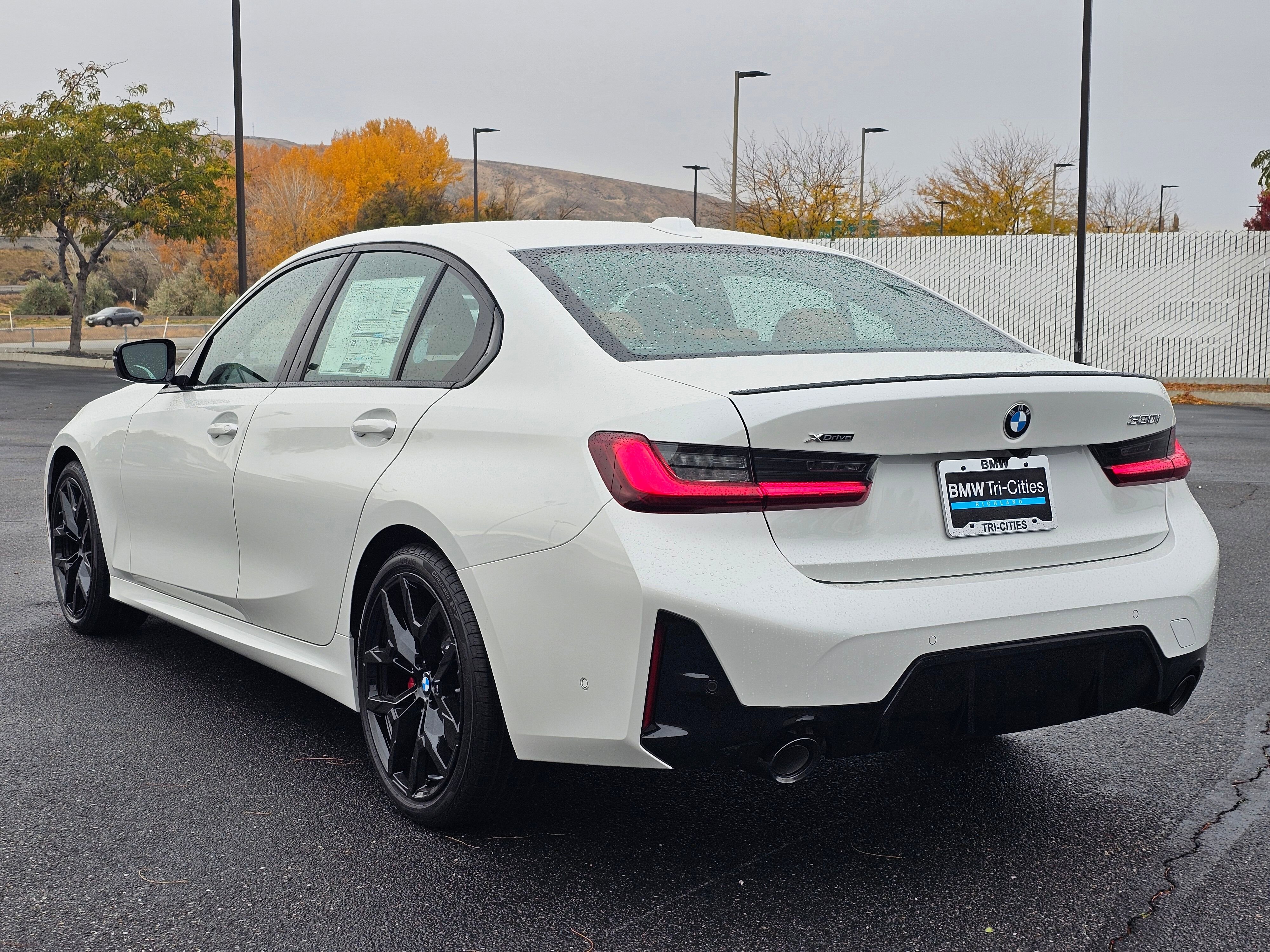New 2026 BMW 330i xDrive Sedan w/ M Sport Package image 4