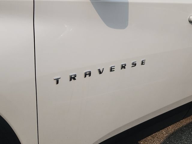 Used 2023 Chevrolet Traverse LT FWD image 4