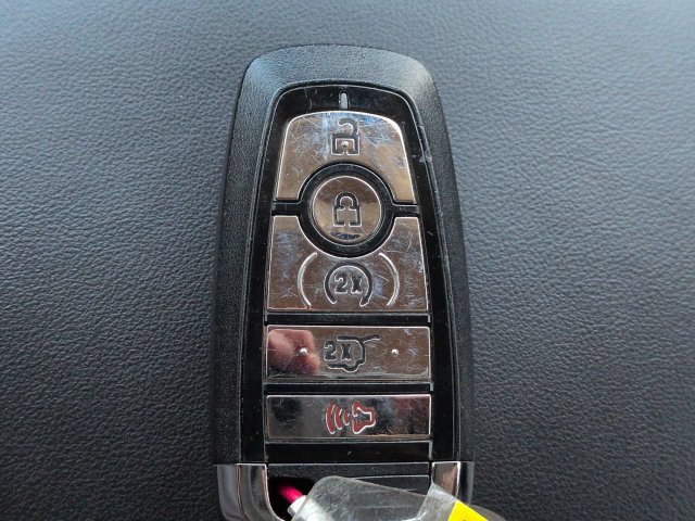 Used 2022 Lincoln Nautilus FWD w/ Premium Package image 29