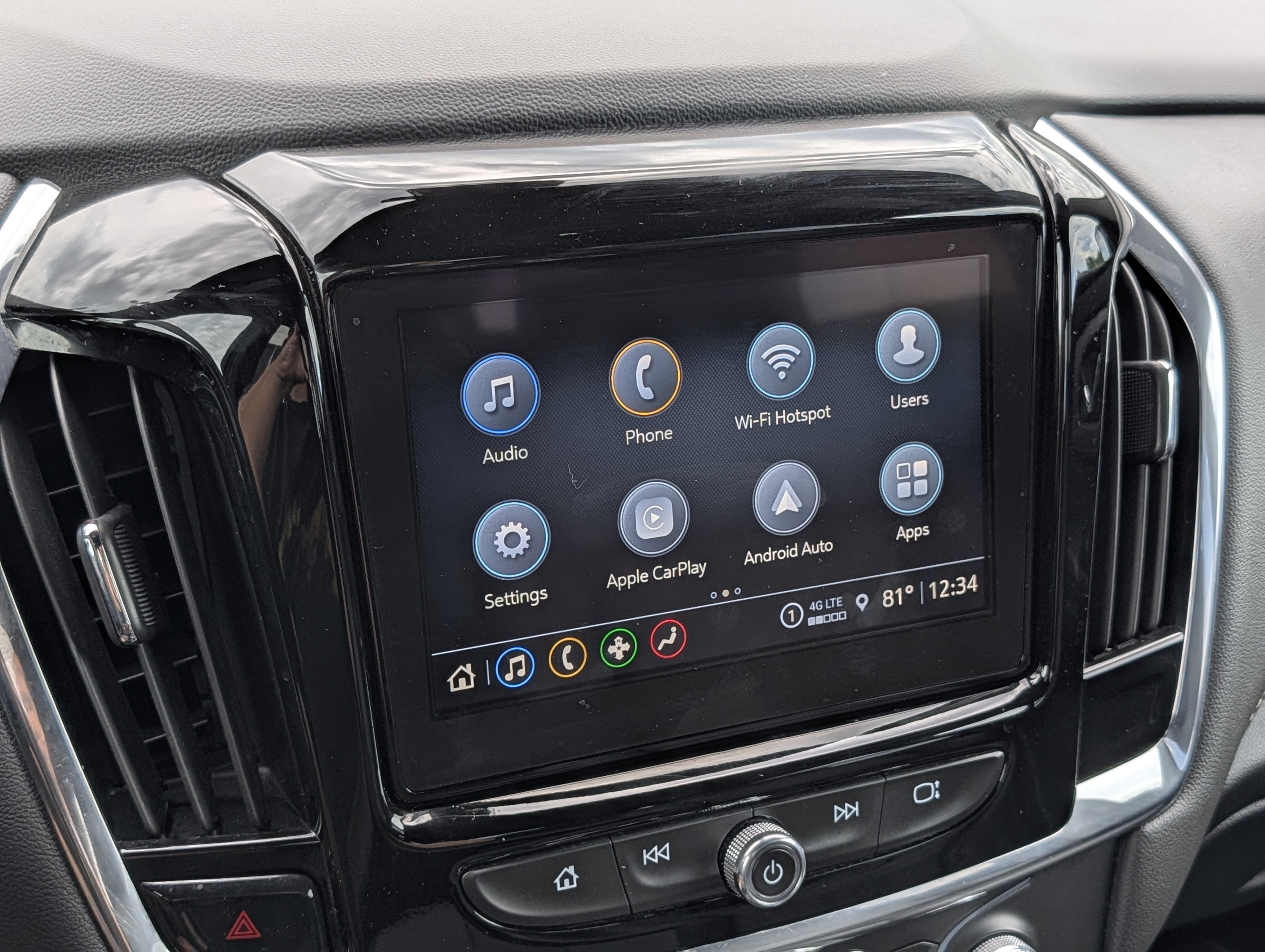 Used 2023 Chevrolet Traverse LT w/ Midnight/Sport Edition AWD/4WD image 29