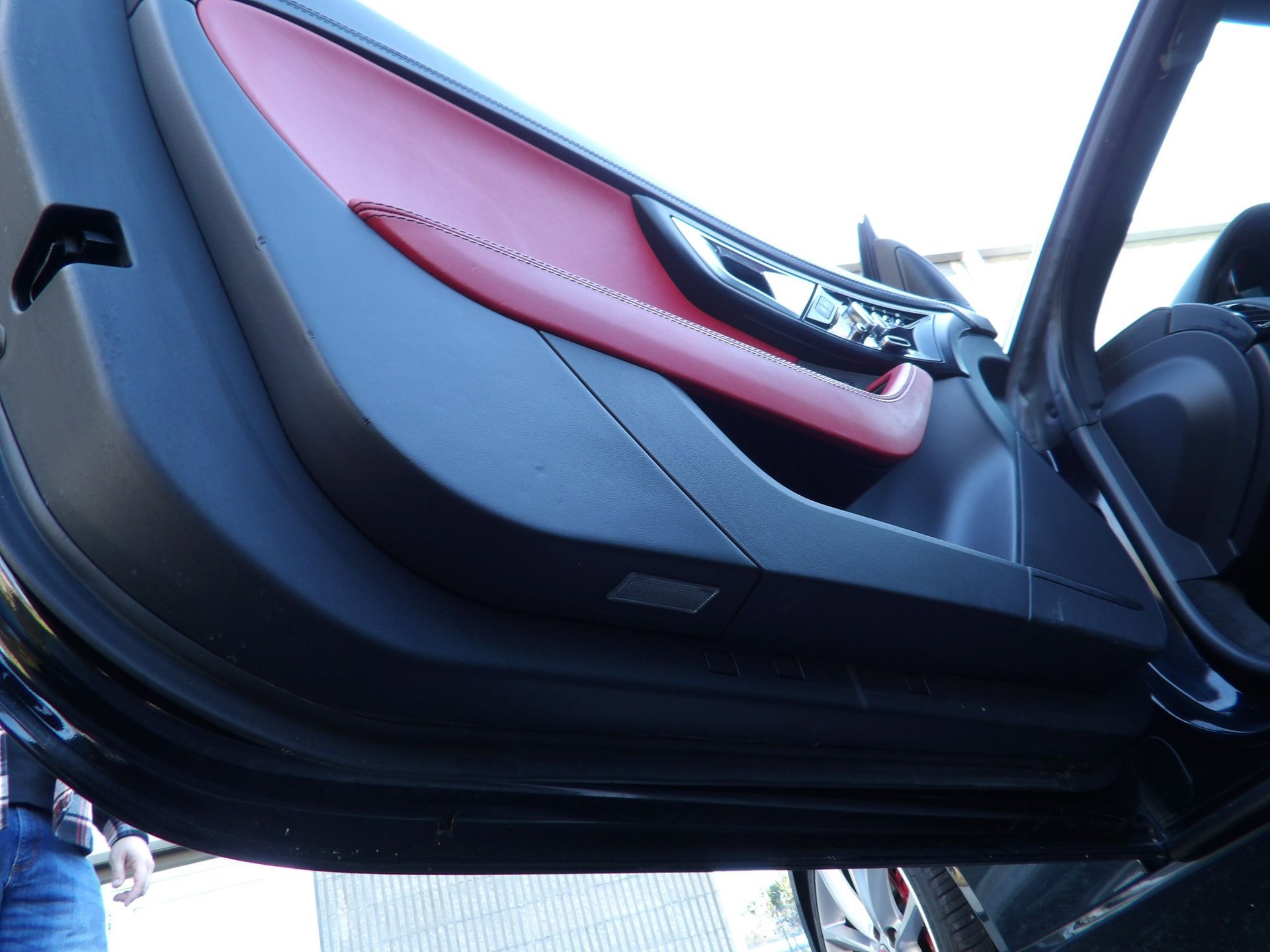 Used 2015 Jaguar F-TYPE S image 43