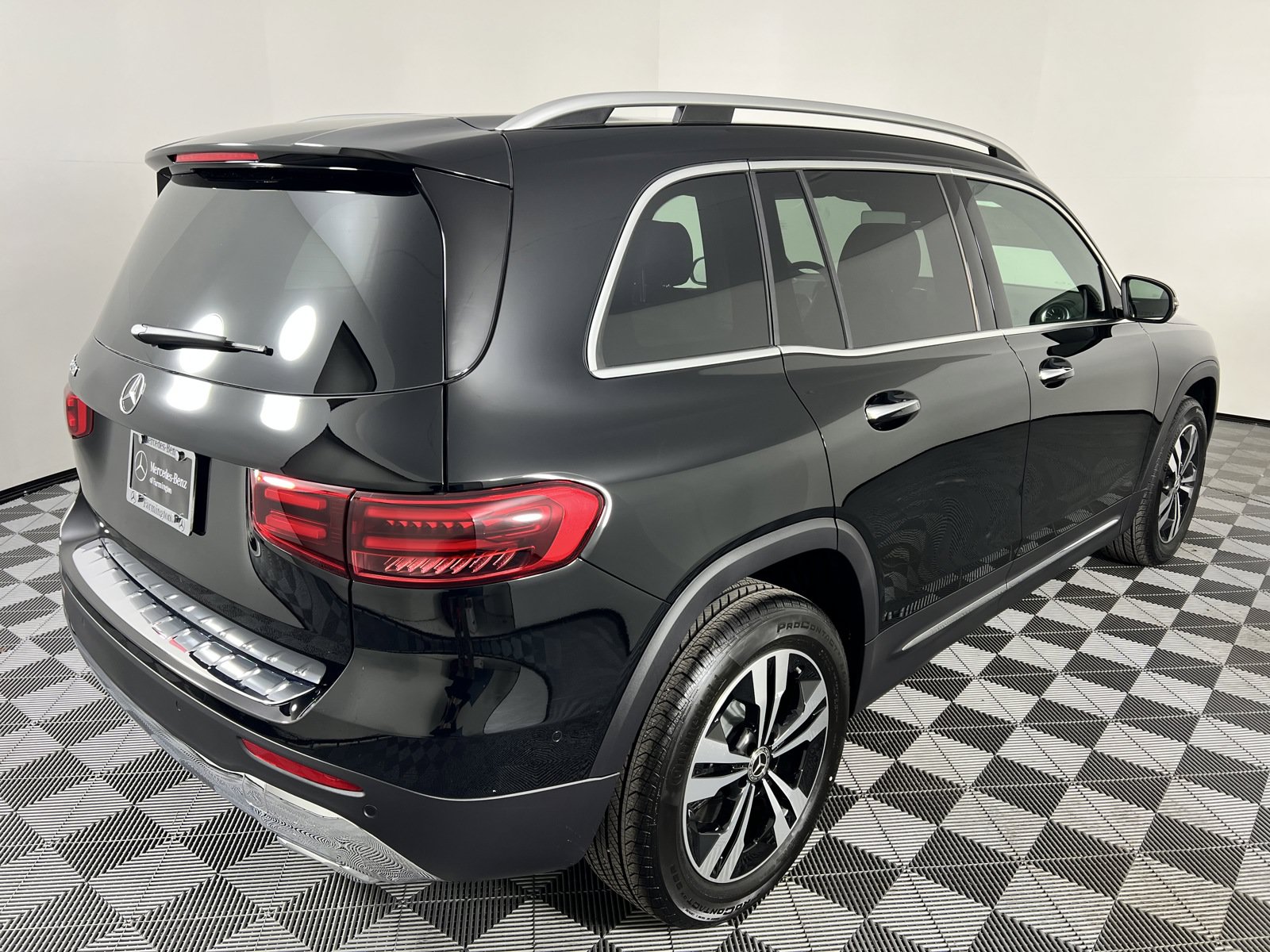 Used 2025 Mercedes-Benz GLB 250 image 14