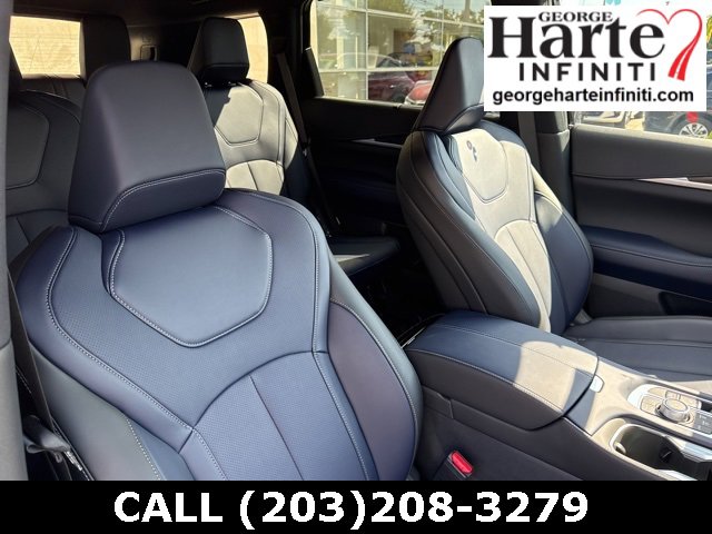 New 2026 INFINITI QX60 Luxe w/ Dark Cargo Package image 23