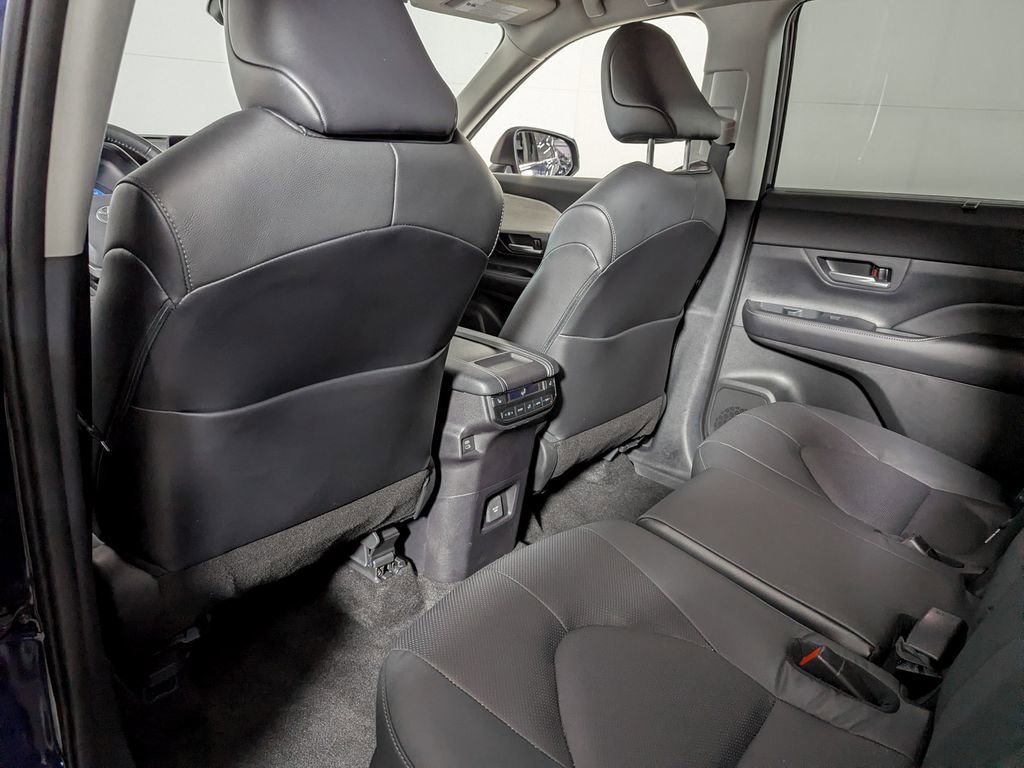 Used 2024 Toyota Grand Highlander Limited image 47