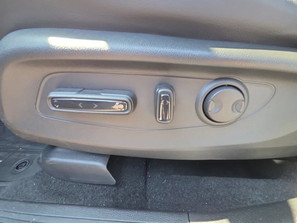 Used 2026 Honda CR-V EX-L image 17