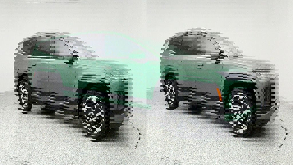 Used 2026 Hyundai Ioniq 9 Limited image 3