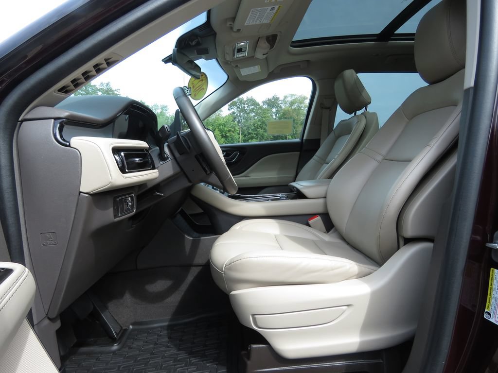 Used 2023 Lincoln Aviator AWD w/ Premium Package image 10