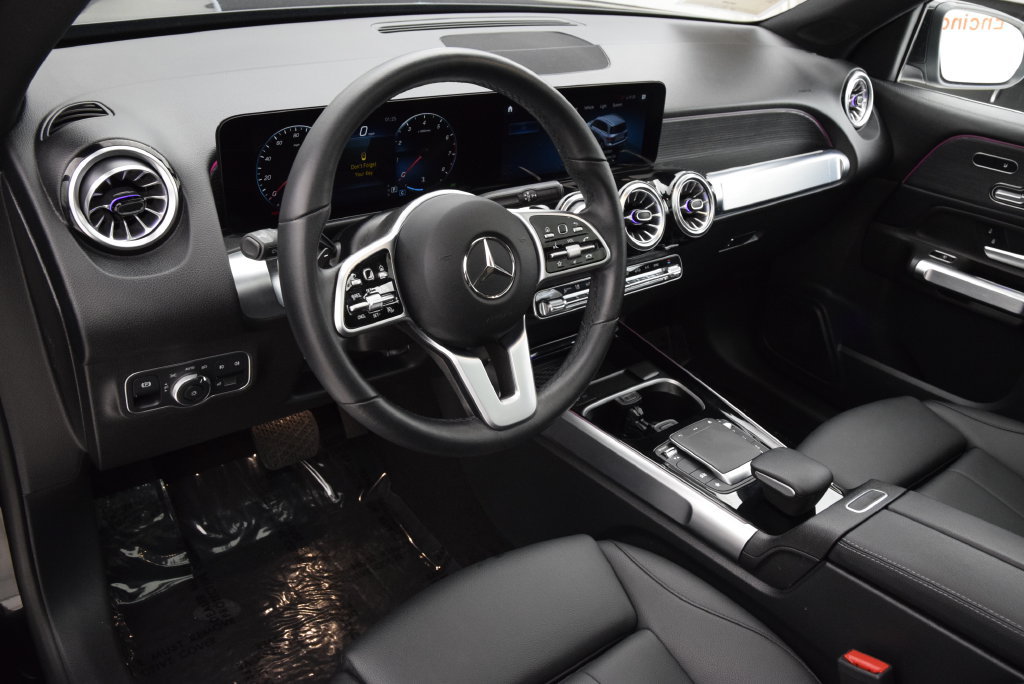 Used 2023 Mercedes-Benz GLB 250 image 21