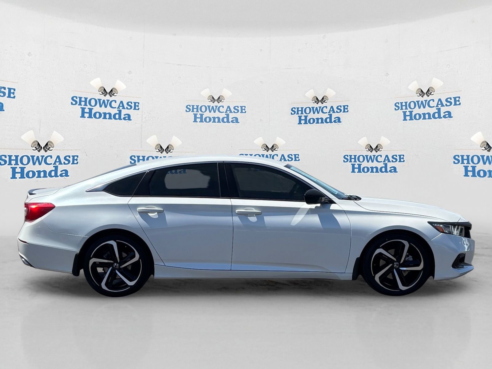 Used 2022 Honda Accord Sport image 9