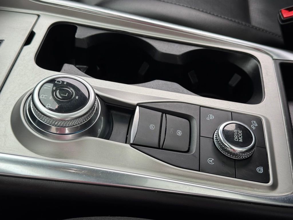 Used 2024 Ford Explorer Platinum w/ Technology Package image 26