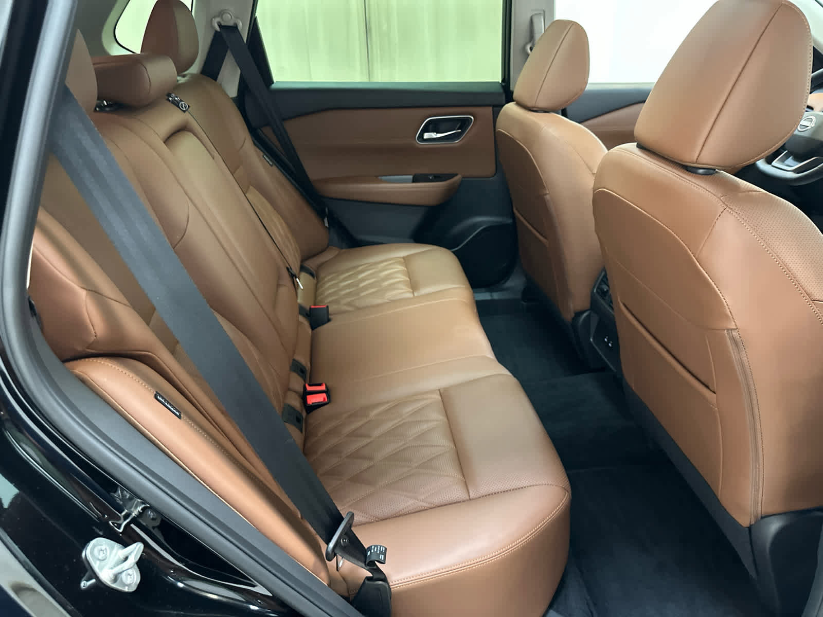 Certified 2025 Nissan Rogue Platinum image 19