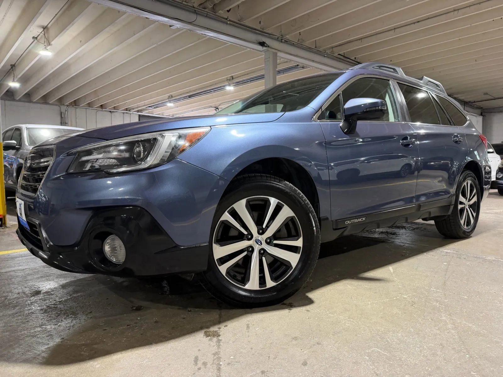 Used 2018 Subaru Outback 2.5i Limited AWD/4WD image 2