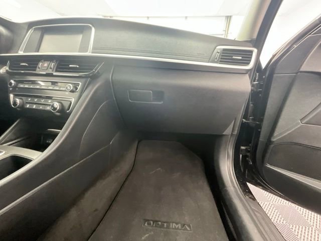 Used 2020 Kia Optima S w/ S Panoramic Sunroof Package FWD image 9