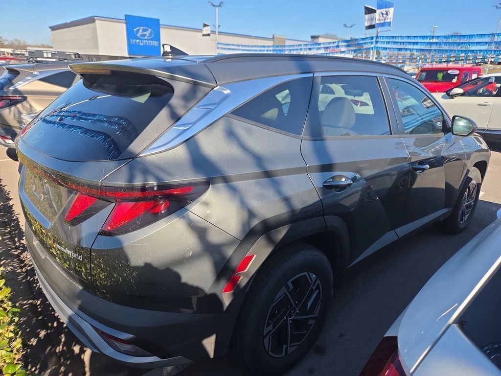 Used 2025 Hyundai Tucson Blue image 4