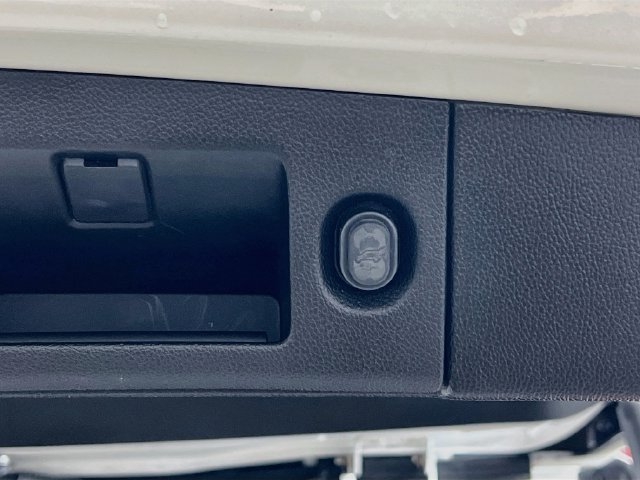 Used 2019 Chevrolet Tahoe Premier AWD/4WD image 30
