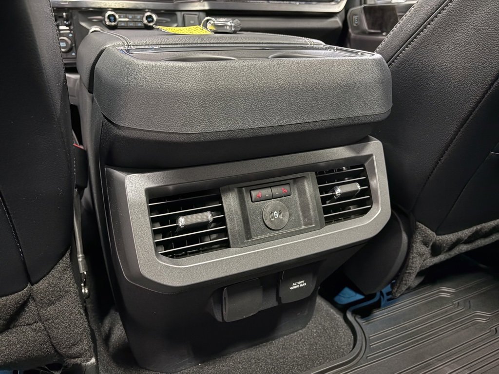 Used 2024 Ford F350 Lariat w/ Lariat Ultimate Package image 28