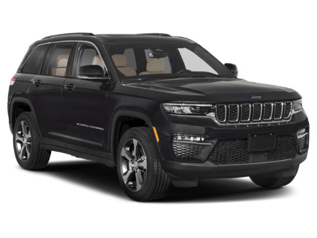 Used 2023 Jeep Grand Cherokee Summit AWD/4WD image 9