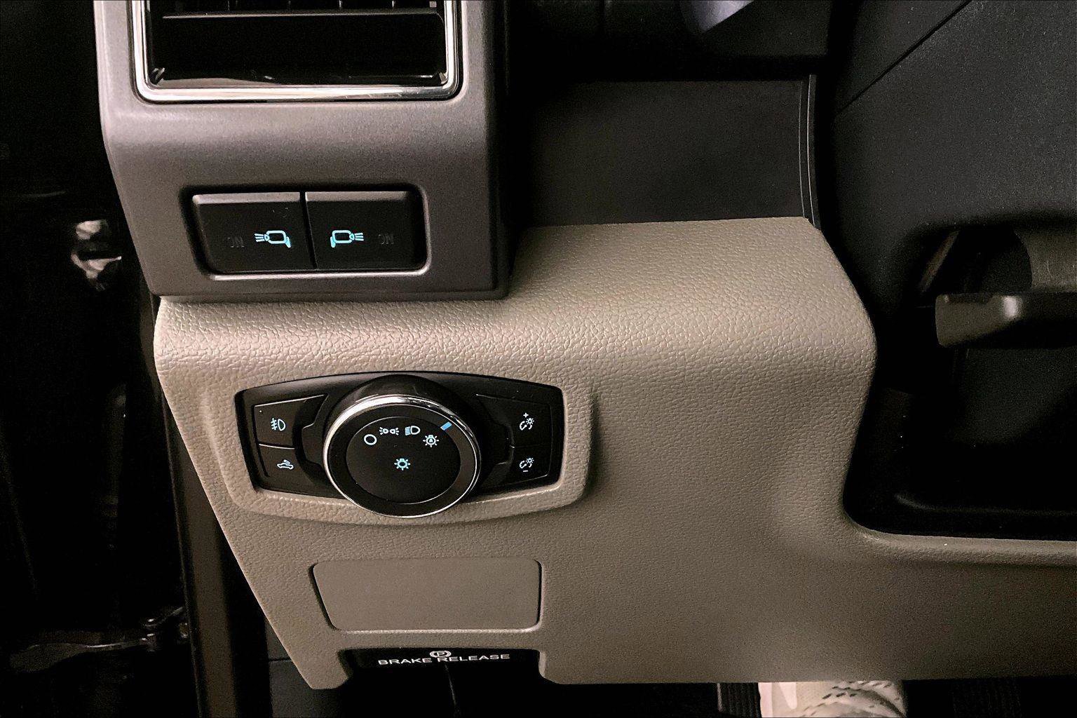 Used 2022 Ford F250 XLT w/ XLT Premium Package image 30